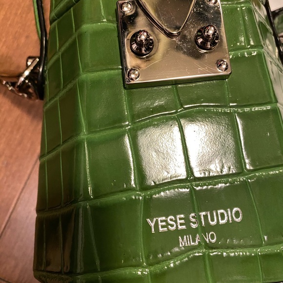 Two brand new Crocodile pattern bags - Picture 3 of 12